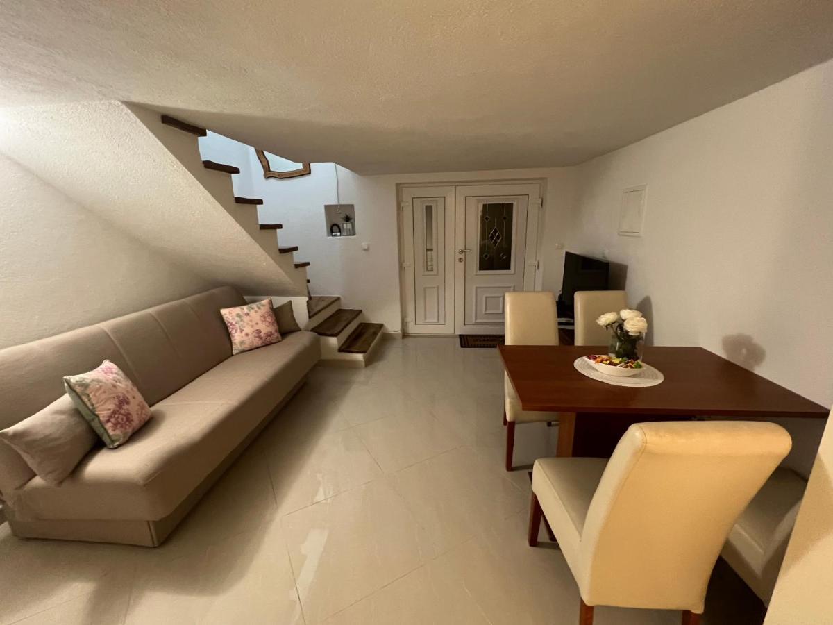 Apartment Katalin Kornić Dış mekan fotoğraf