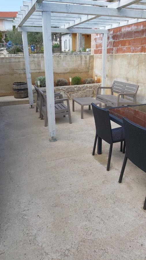 Apartment Katalin Kornić Dış mekan fotoğraf