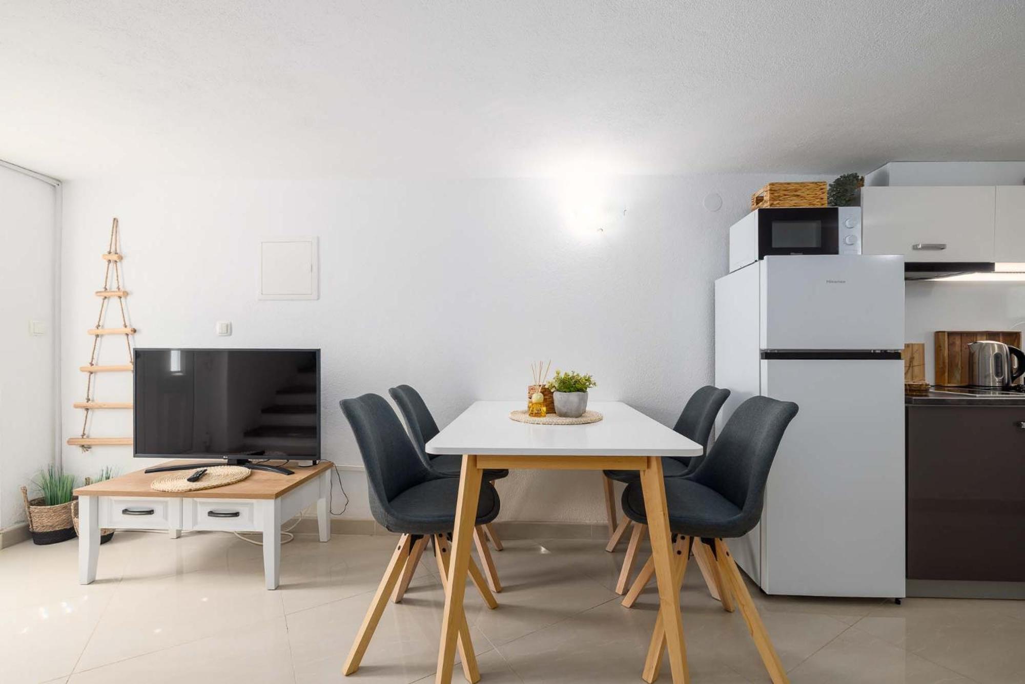 Apartment Katalin Kornić Dış mekan fotoğraf