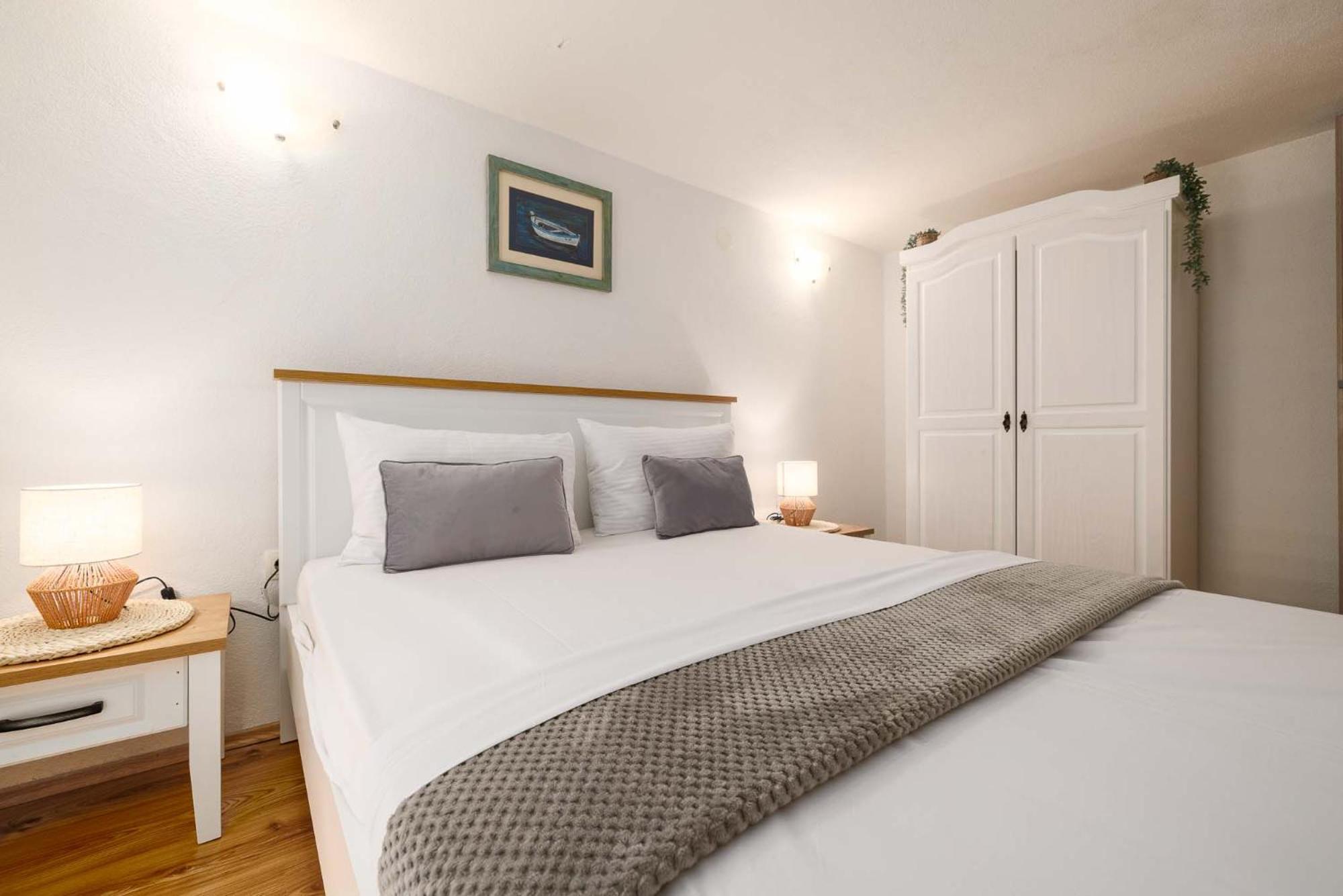 Apartment Katalin Kornić Dış mekan fotoğraf