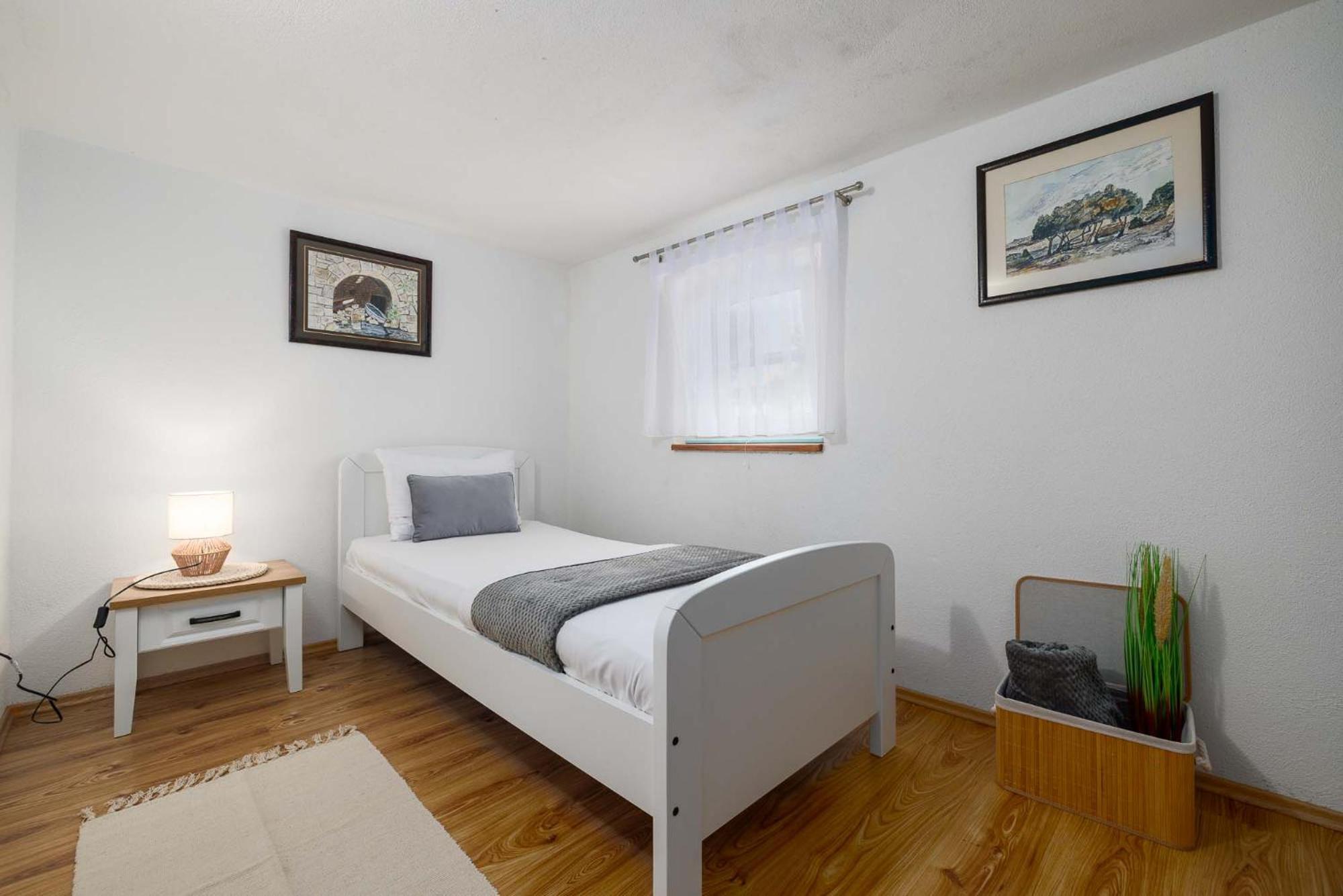 Apartment Katalin Kornić Dış mekan fotoğraf